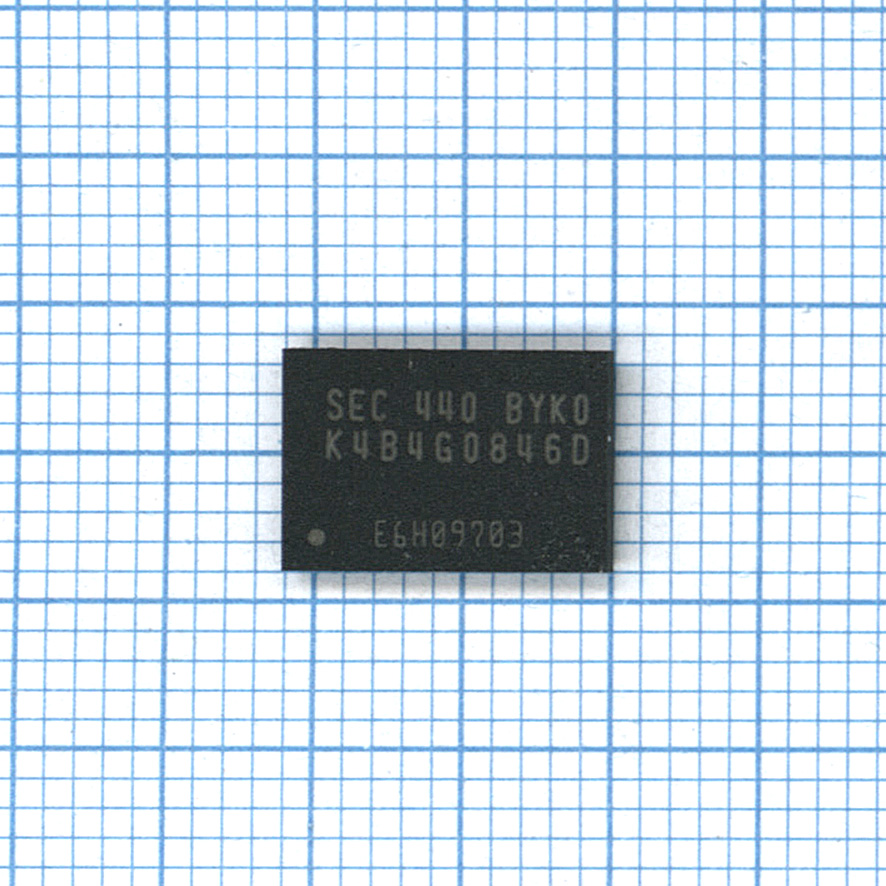 Микросхема памяти K4B4G084GD-BYK0 с разбора